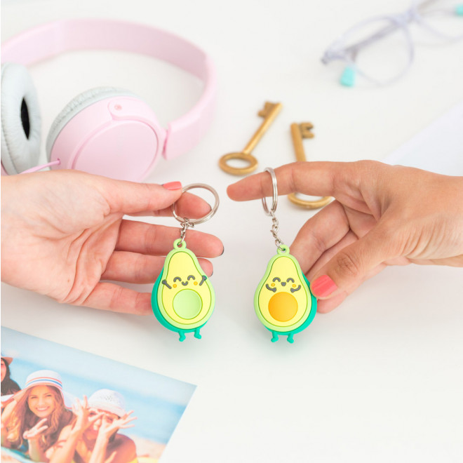 SET DE 2 LLAVEROS AGUACATE PARA PERSONAS QUE ENCAJAN A LA PERFECCIÓN - Imagen 3