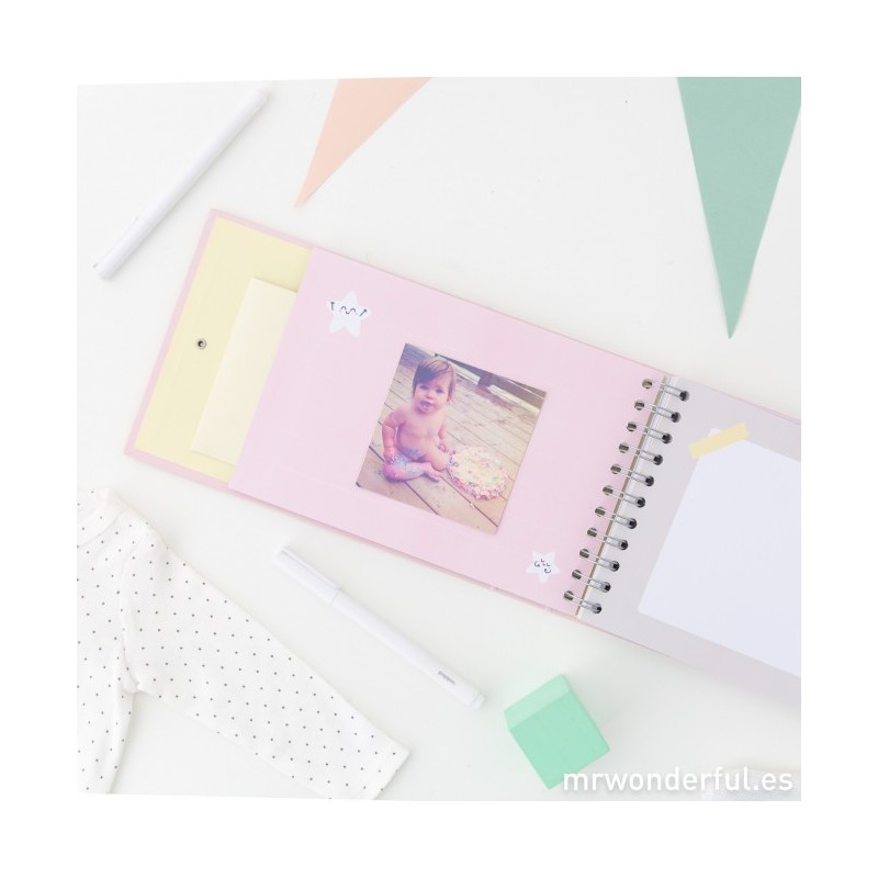 ÁLBUM DE FOTOS PARA BEBÉ ROSA - MOMENTAZOS DE LA ESTRELLA DE LA CASA - Imagen 2
